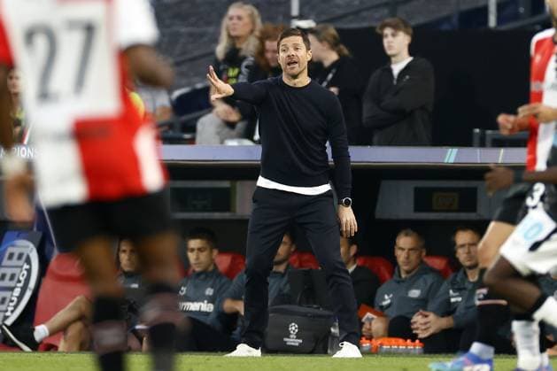 ROTTERDAM - Bayer 04 Leverkusen coach Xabi Alonso during the UEFA Champions League match between Feyenoord Rotterdam and Bayer 04 Leverkusen at Feyenoord Stadium de Kuip on Sept. 19, 2024 in Rotterdam, Netherlands. ANP PIETER STAM DE JONGE UEFA Champions League 2024 25 xVIxANPxSportx xxANPxIVx 508865886 originalFilename: 508865886.jpg