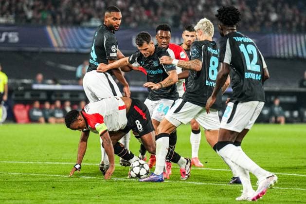UEFA Champions League: Feyenoord v Bayer 04 Leverkusen Rotterdam - Quinten Timber of Feyenoord, Florian Wirtz of Bayer 04 Leverkusen during the first round of new format of the Champions League 2024 2025. The match is set between Feyenoord and Bayer 04 Leverkusen at Stadion Feijenoord De Kuip on 19 September 2024 in Rotterdam, The Netherlands. Copyright: xYannickxVerhoevenx