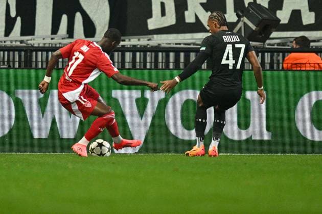 SOCCER - UEFA CL, Brest vs Sturm GUINGAMP,FRANCE,19.SEP.24 - SOCCER - UEFA Champions League, Stade Brestois 29 vs SK Sturm Graz. Image shows Abdallah Sima (Brest) and Emanuel Aiwu (Sturm).  GEPAxpictures xAvnixRetkoceri