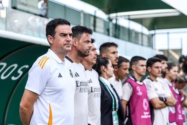 Alcochete, Portugal, September 19th, 2024: Alberto Toril (Real Madrid CF Coach) in action during the UEFA Women s Champions League game between Sporting CP v Real Madrid CF at Estadio Aurelio Pereira, Alcochete, Portugal (Joao Bravo SPP) Copyright: xJoaoxBravoxx xSPPx spp-en-JoBr-JBF-1971
