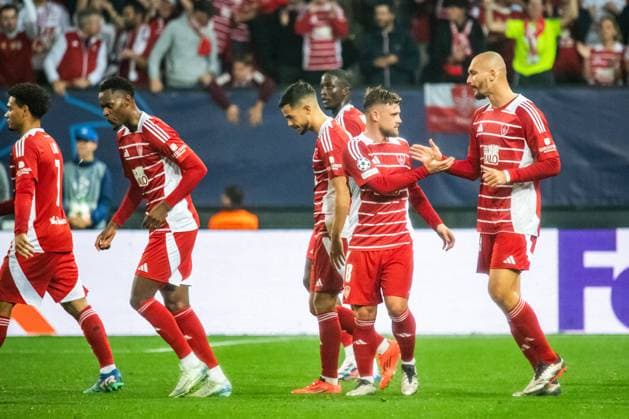 Joie des joueurs du Stade Brestois aprés le but de Hugo Magnetti (Stade Brestois) FOOTBALL : Stade Brestois vs SK Sturm Graz - Ligue des Champions - 1ére Journée - 19 09 2024 BaptisteAutissier Panoramic 