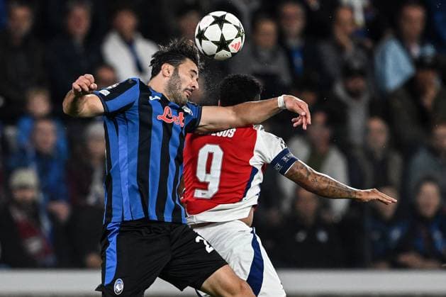 Cm Bergamo 19 09 2024 - Champions League Atalanta-Arsenal foto Cristiano Mazzi Image nella foto: Sead Kolasinac-Gabriel Jesus 