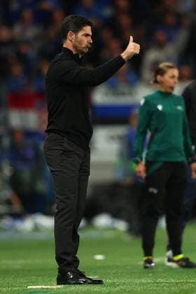 September 19, 2024, Bergamo, Italia: Arsenal s coach Mikel Arteta gestures during the UEFA Champions League soccer match between Atalanta BC and Arsenal FC at the Bergamo Stadium in Bergamo, Italy, 19 September 2024..ANSA MICHELE MARAVIGLIA Soccer: Champions League; Atalanta-Arsenal  - ZUMAa110 20240919_zaf_a110_122 Copyright: xMichelexMaravigliax