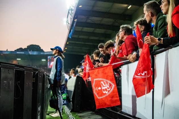 Supporters du Stade Brestois - Ambiance FOOTBALL : Stade Brestois vs SK Sturm Graz - Ligue des Champions - 1ére Journée - 19 09 2024 BaptisteAutissier Panoramic 