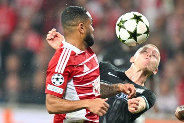 SOCCER - UEFA CL, Brest vs Sturm GUINGAMP,FRANCE,19.SEP.24 - SOCCER - UEFA Champions League, Stade Brestois 29 vs SK Sturm Graz. Image shows Jordan Amavi (Brest) and Mika Biereth (Sturm).  GEPAxpictures xAvnixRetkoceri