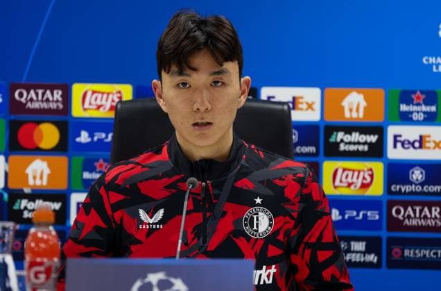 2024-09-19 Feyenoord v Bayer 04 Leverkusen - Champions League - League phase - Matchday 1 ROTTERDAM, NETHERLANDS - SEPTEMBER 19: Inbeom Hwang of Feyenoord during the press conference, PK, Pressekonferenz during the Champions League - League phase - Matchday 1 match between Feyenoord and Bayer 04 Leverkusen at Stadion Feijenoord on September 19, 2024 in Rotterdam, Netherlands. (Photo by Hans van der Valk BSR Agency) Rotterdam Netherlands Content not available for redistribution in The Netherlands directly or indirectly through any third parties. Copyright: xBSRxAgencyx