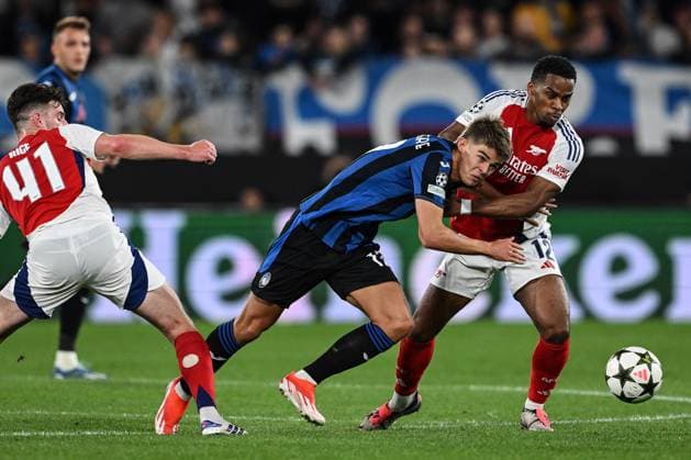 Cm Bergamo 19 09 2024 - Champions League Atalanta-Arsenal foto Cristiano Mazzi Image nella foto: Charles De Ketelaere-Jurrien Timber 