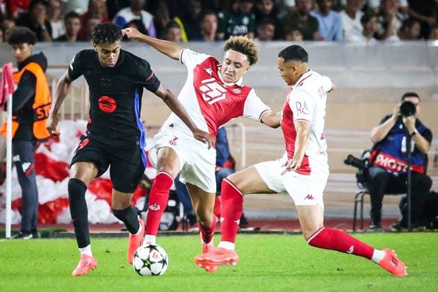September 19, 2024, Monaco, France, Monaco: Lamine YAMAL of Barcelona, Eliesse BEN SEGHIR of Monaco and Vanderson DE OLIVEIRA CAMPOS of Monaco during the UEFA Champions League, League Phase MD1 match between AS Monaco and FC Barcelona, Barca at Louis II Stadium on September 19, 2024 in Monaco, Monaco. Monaco Monaco - ZUMAm308 20240919_zsp_m308_009 Copyright: xMatthieuxMirvillex