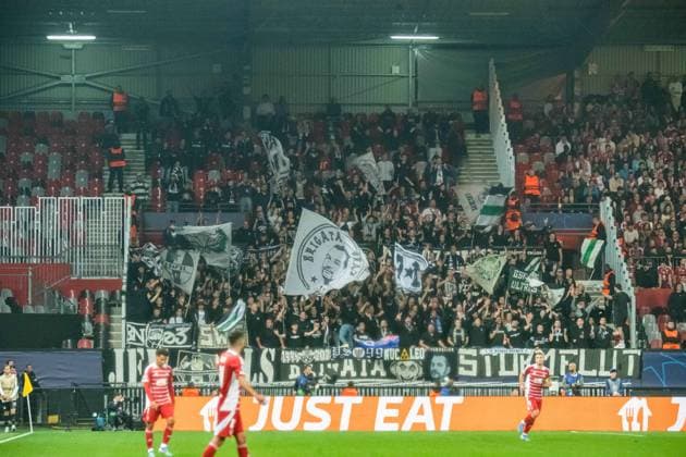 Supporters du Sturm Graz - Ambiance FOOTBALL : Stade Brestois vs SK Sturm Graz - Ligue des Champions - 1ére Journée - 19 09 2024 BaptisteAutissier Panoramic 