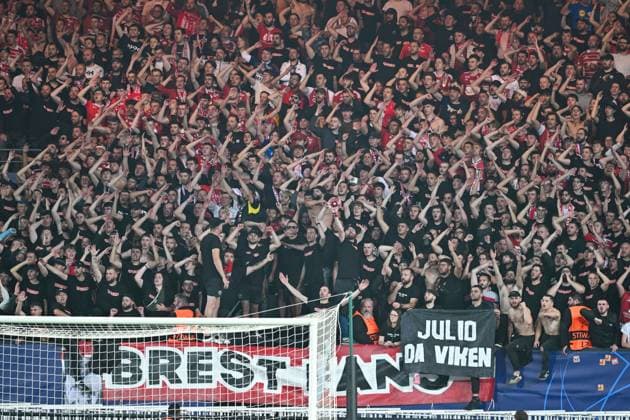 SOCCER - UEFA CL, Brest vs Sturm GUINGAMP,FRANCE,19.SEP.24 - SOCCER - UEFA Champions League, Stade Brestois 29 vs SK Sturm Graz. Image shows fans of Brest.  GEPAxpictures xAvnixRetkoceri