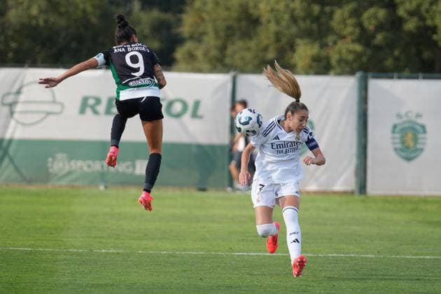 Sporting CP Vs Real Madrid CF in Alcochete, Portugal - 19 Sept 2024 Ana Borges of Sporting CP (L) and Olga Garcia of Real Madrid CF (R) in action during the UEFA Women s Champions League Round 2 first leg match between Sporting CP and Real Madrid CF at Estadio Aurelio Pereira. Final score: Sporting CP 1: 2 Real Madrid CF. Alcochete Portugal Copyright: xBrunoxdexCarvalhox xSOPAxImagesx brunodecarvalho_sportingrealmadrid-652
