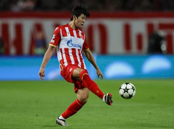 Crvena Zvezda v Benfika - UEFA Champions League Seol Young-woo of Crvena Zvezda in action during the UEFA Champions League match Season 2024 2025 match between Crvena Zvezda and FC Benfica at stadium Rajko Mitic on September 19, 2024 in Belgrade, Serbia. Beograd Serbia Copyright: xSrdjanxStevanovicx x