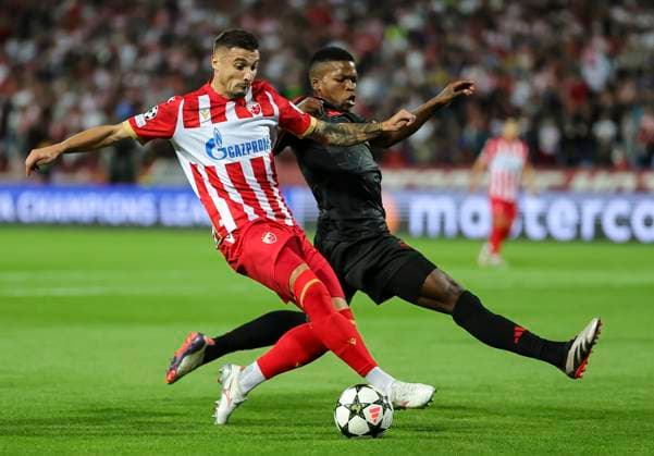 Crvena Zvezda v Benfika - UEFA Champions League Rade Krunic (L) of Crvena Zvezda in action against Florentino (R) of SL Benfica during the UEFA Champions League match Season 2024 2025 match between Crvena Zvezda and FC Benfica at stadium Rajko Mitic on September 19, 2024 in Belgrade, Serbia. Beograd Serbia Copyright: xSrdjanxStevanovicx x