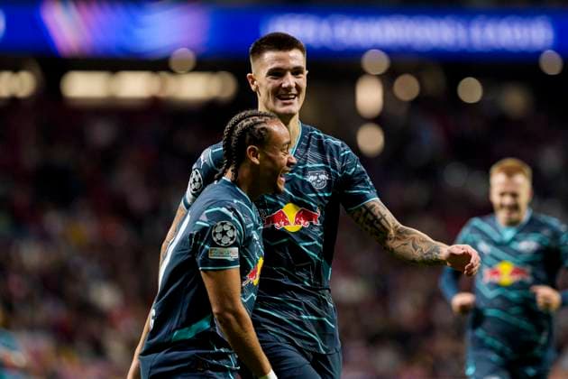 Estadio Civitas Metropolitano Madrid, Spain - September 19: Benjamin Sesko of Leipzig R) celebrating his goal with his teammate Xavi Simons of Leipzig L) during the UEFA Champions League 2024 25 League Phase MD1 match between Atletico de Madrid and RB Leipzig at Estadio Civitas Metropolitano on September 19, 2024 in Madrid, Spain. (Alberto Gardin SPP) Copyright: xAlbertoxGardinx xSPPx spp-en-EuSpIm-AG4_Atletico_Leipzig_19Sep2024_MD_059