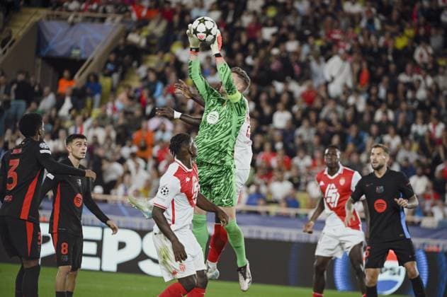 TER STEGEN Marc-andre (FC Barcelone) make a arrest. AS Monaco vs FC Barcelone UEFA Champions League in Stade Louis II, MONACO, on September 19, 2024. FOOTBALL: C1 - AS Monaco vs FC Barcelone - UEFA Champions League - 19 09 24 FredDides Panoramic 