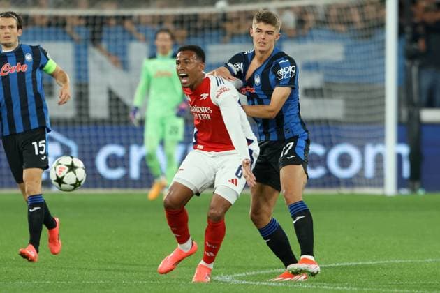 GABRIEL MAGALHAES, Arsenal, CHARLES DE KATELAERE, Atalanta, Champions League, 2024-25, Atalanta vs Arsenal 0-0, 19-09-2024, Contrasto, Action CHAMPIONS LEAGUE 2024-25 ATALANTA-ARSENAL 0-0