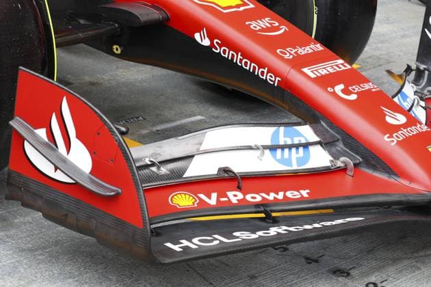 Scuderia Ferrari SF-24, mechanical detail Revised 3rd and 4th element spanwise loading distribution, updated tip details during the Formula 1 Singapore Grand Prix 2024, 18th round of the 2024 Formula One World Championship, WM, Weltmeisterschaft from September 20 to 22, 2024 on the Marina Bay Circuit, in Singapore, Singapore - F1 - SINGAPORE GRAND PRIX 2024 DPPI Panoramic  240920_R18_SINGAPORE_DP_AV6_3339