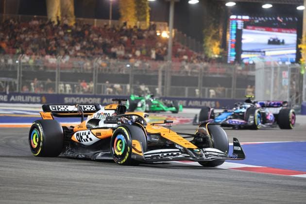 20 09 2024, Marina Bay Street Circuit, Singapore, FORMULA 1 SINGAPORE AIRLINES SINGAPORE GRAND PRIX 2024,in the picture Oscar Piastri AUS , McLaren F1 Team Defodi 506 20240920 hbr 0069 Defodi-506