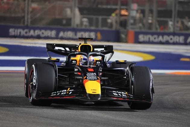 FORMULA 1 SINGAPORE AIRLINES SINGAPORE GRAND PRIX 2024 20 09 2024, Marina Bay Street Circuit, Singapore, FORMULA 1 SINGAPORE AIRLINES SINGAPORE GRAND PRIX 2024,in the picture Max Verstappen NLD , Oracle Red Bull Racing nordphotoxGmbHx xBratic nph00250