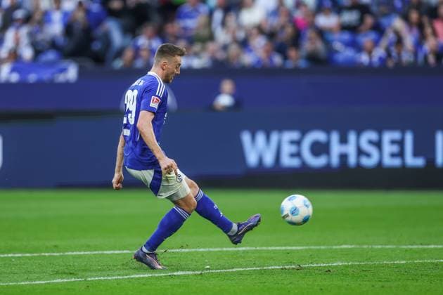 20 09 2024, Football, Season 2024 2025, 2 Bundesliga, Matchday 5, FC Schalke 04 SV Darmstadt 98, Tobias Mohr FC Schalke 04 scores the goal to make it 1 - 0 Gelsenkirchen Veltins Arena NRW Germany xRHR PHOTO TRx Copyright: TimxRehbein RHR-FOTOx RHR-FOTO TR