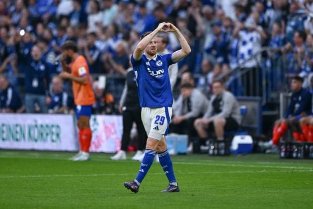 20 09 2024, Football, 2 Bundesliga, Matchday 29 Season 2024 2025, FC Schalke 04 SV Darmstadt, Tobias Mohr FC Schalke 04 celebrates the goal for 1 0 Gelsenkirchen Veltins Arena Nordrhein Westfalen Germany xRHR PHOTO TKx Copyright: RHR-FOTOx RHR-FOTO TK