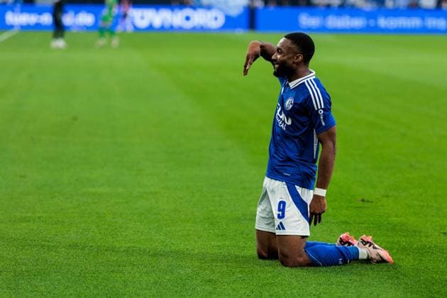 2 Soccer Bundesliga FC Schalke 04 SV Darmstadt 98 20 09 2024 Moussa Sylla FC Schalke 04, 9 2 Soccer Bundesliga FC Schalke 04 SV Darmstadt 98 Gelsenkirchen, VELTINS Arena on 20 09 2024 DFL REGULATIONS PROHIBIT ANY USE OF PHOTOGRAPHS AS IMAGE SEQUENCES AND OR QUASI VIDEO Copyright: xBEAUTIFULxSPORTS Wunderlx