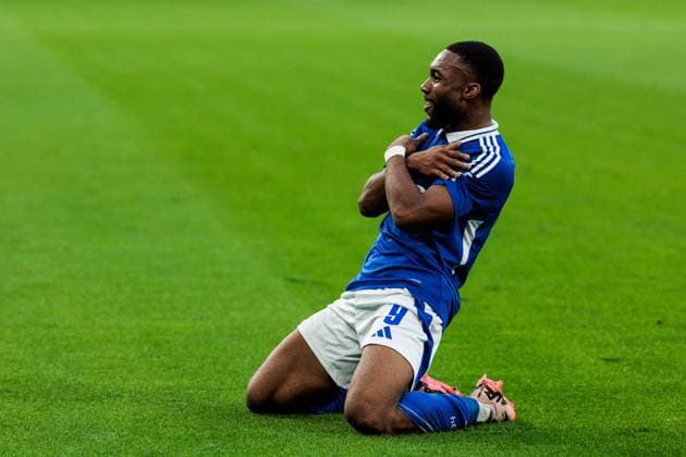 2 Soccer Bundesliga FC Schalke 04 SV Darmstadt 98 20 09 2024 Moussa Sylla FC Schalke 04, 9 2 Soccer Bundesliga FC Schalke 04 SV Darmstadt 98 Gelsenkirchen, VELTINS Arena on 20 09 2024 DFL REGULATIONS PROHIBIT ANY USE OF PHOTOGRAPHS AS IMAGE SEQUENCES AND OR QUASI VIDEO Copyright: xBEAUTIFULxSPORTS Wunderlx