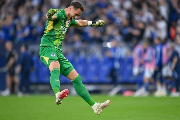 20 09 2024, Soccer, 2 Bundesliga, 29 Matchday Season 2024 2025, FC Schalke 04 SV Darmstadt, Goalkeeper Justin Heekeren FC Schalke 04 Gelsenkirchen Veltins Arena Nordrhein Westfalen Germany xRHR PHOTO TKx Copyright: RHR-FOTOx RHR-FOTO TK