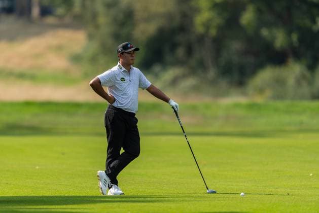 Si woo Kim of South Korea waits on the 15th hole during round 2 of the BMW PGA, Golf Herren Championship at the Wentworth Golf Club, Virginia Water, England on 20 September 2024. Copyright: xGrantxWinterx 41780262