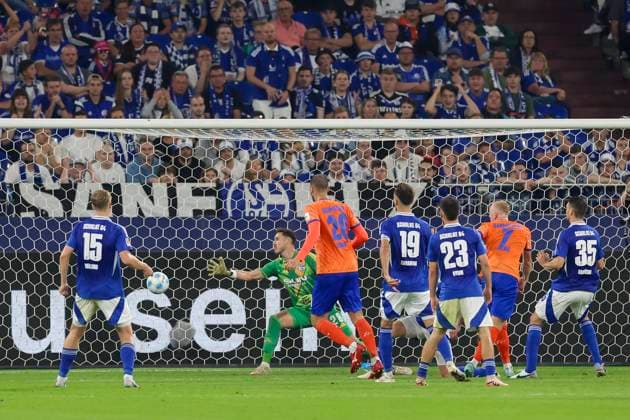 Isac Lidberg SV Darmstadt 98 scores the fourth goal with this shot to make it 3 4, 2 Bundesliga, FC Schalke 04 vs SV Darmstadt 98, Veltins Arena, September 20, 2024 in Gelsenkirchen, Germany Photo by Marco Steinbrenner DeFodi Images Isac Lidberg SV Darmstadt 98 scores the fourth goal with this shot to make it 3 4, 2 Bundesliga, FC Schalke 04 vs SV Darmstadt 98, Veltins Arena, September 20, 2024 in Gelsenkirchen, Germany Photo by Marco Steinbrenner DeFodi Images DFB DFL REGULATIONS PROHIBIT ANY USE OF PHOTOGRAPHS AS IMAGE SEQUENCES AND OR QUASI VIDEO Defodi 700 schalke darm 20240920 078 Defodi-700 DFB DFL REGULATIONS PROHIBIT ANY USE OF PHOTOGRAPHS AS IMAGE SEQUENCES AND OR QUASI-VIDEO.