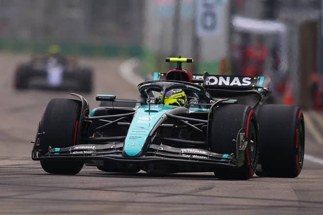 F1 Grand Prix Of Singapore - Practice Lewis Hamilton of the United Kingdom drives the Mercedes-AMG Petronas F1 Team F1 W15 during practice ahead of the F1 Grand Prix of Singapore at Marina Bay Street Circuit in Singapore, Singapore, on September 20, 2024. Singapore Singapore  Copyright: xMorganxHancockx originalFilename:hancock-f1grandp240920_npAem.jpg