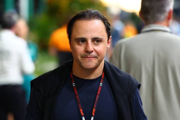 F1 Grand Prix Of Singapore - Practice Felipe Massa stands in the paddock during practice ahead of the F1 Grand Prix of Singapore at Marina Bay Street Circuit in Singapore, Singapore, on September 20, 2024. Singapore Singapore  Copyright: xMorganxHancockx originalFilename:hancock-f1grandp241020_np75F.jpg