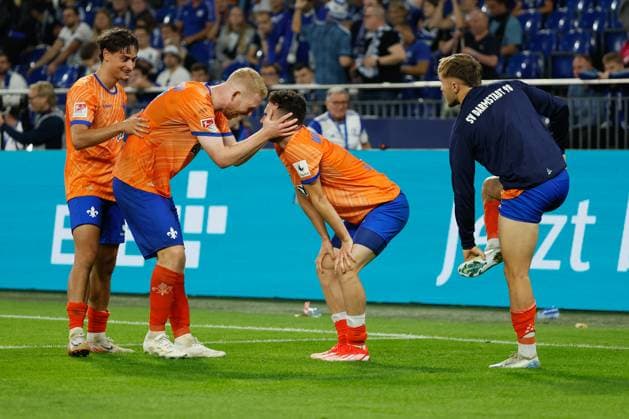 Gelsenkirchen, 20 09 24, Sergio Lopez SV Darmstadt 98 celebrates his goal for 3 5 during the 2 Bundesliga match between FC Schalke 04 and SV Darmstadt 98, DFB DFL REGULATIONS PROHIBIT ANY USE OF PHOTOGRAPHS AS IMAGE SEQUENCES AND OR QUASI VIDEO Copyright: HMBxMedia JoachimxBywaletz