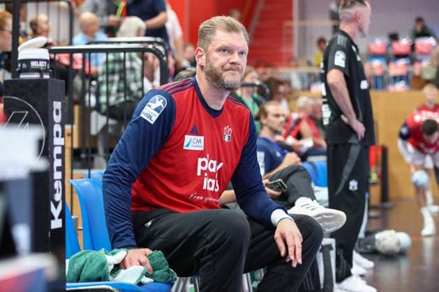 20 09 2024, xtgx, Handball Daikin HBL, 1 VfL Potsdam Handball Sport Verein Hamburg emspor, v l Johannes Bitter Hamburg, 1 Potsdam