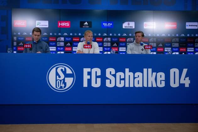 20 09 2024, Football, 2 Bundesliga, Matchday 29 Season 2024 2025, FC Schalke 04 SV Darmstadt, Coach Karel Geraerts FC Schalke 04 , Coach Florian Kohfeldt SV Darmstadt 98 Gelsenkirchen Veltins Arena Nordrhein Westfalen Germany xRHR PHOTO TKx Copyright: RHR-FOTOx RHR-FOTO TK