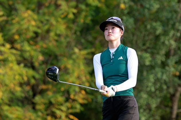 CINCINNATI, OH - SEPTEMBER 20: LPGA, Golf Damen golfer Grace Kim plays her tee shot on the 8th hole during the second round of the Kroger Queen City Championship presented by P&G on September 20, 2024, at TPC River™s Bend in Cincinnati, Ohio. (Photo by Brian Spurlock Icon Sportswire) GOLF: SEP 20 LPGA Kroger Queen City Championship pres by P&G EDITORIAL USE ONLY Icon24092049