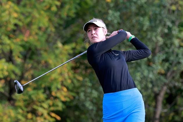 CINCINNATI, OH - SEPTEMBER 20: LPGA, Golf Damen golfer Nelly Korda plays her tee shot on the 8th hole during the second round of the Kroger Queen City Championship presented by P&G on September 20, 2024, at TPC River™s Bend in Cincinnati, Ohio. (Photo by Brian Spurlock Icon Sportswire) GOLF: SEP 20 LPGA Kroger Queen City Championship pres by P&G EDITORIAL USE ONLY Icon24092052