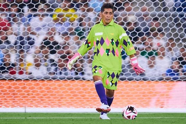 RECORD DATE NOT STATED Leyendas Internacionales vs Leyendas de Mexico Jorge Campos of Mexico Legends during match Legends between International FIFA Legends and Mexico Legends 2024, at BBVA Bancomer Stadium on September 20, 2024 in Monterrey, Nuevo Leon, Mexico. MONTERREY NUEVO LEON MEXICO  Copyright: xJONATHANxDUENASx 20240920222642_LEGENDS_FIFA_MEX_CAMPOS55