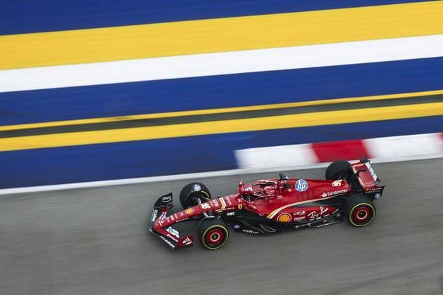 16 LECLERC Charles (mco), Scuderia Ferrari SF-24, action during the Formula 1 Singapore Grand Prix 2024, 18th round of the 2024 Formula One World Championship, WM, Weltmeisterschaft from September 20 to 22, 2024 on the Marina Bay Circuit, in Singapore, Singapore - F1 - SINGAPORE GRAND PRIX 2024 DPPI Panoramic  240921_R18_SINGAPORE_DP_XB3_0208