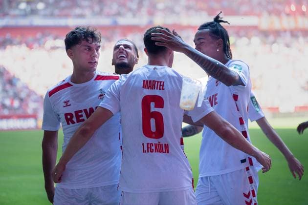 21 09 2024, Soccer 2 Bundesliga, Season 2024 2025, 06 Matchday, Fortuna Duesseldorf vs 1 FC Koeln in the Merkur Spiel Arena Rhein in Duesseldorf The Koeln players celebrate the goal to 1 0 Important note According to the regulations of the DFL German Football League or the DFB German Football Association, it is prohibited to use or have used photographs taken in the stadium and or from the game in the form of sequential images and or video-like photo series Foto Kirchner Media TH Copyright: xKirchner-Media THx