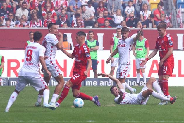 Fortuna Duesseldorf vs 1 FC Koeln, Football, 2 Bundesliga, Matchday 6, Season 2024 2025, 21 09 2024 DFL REGULATIONS PROHIBIT ANY USE OF PHOTOGRAPHS AS IMAGE SEQUENCES AND OR QUASI VIDEO Foto kolbert press Ant Palmer Merkur Spiel Arena NRW Germany Copyright: xkolbert-press AntxPalmerx