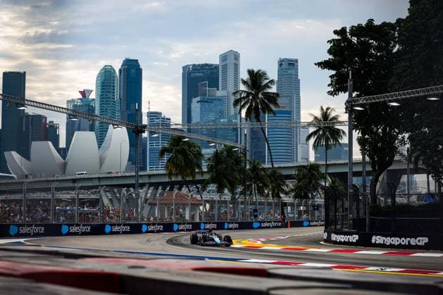 31 OCON Esteban (fra), Alpine F1 Team A524, action during the Formula 1 Singapore Grand Prix 2024, 18th round of the 2024 Formula One World Championship, WM, Weltmeisterschaft from September 20 to 22, 2024 on the Marina Bay Circuit, in Singapore, Singapore - F1 - SINGAPORE GRAND PRIX 2024 DPPI Panoramic  240921_R18_SINGAPORE_DP_FG001023