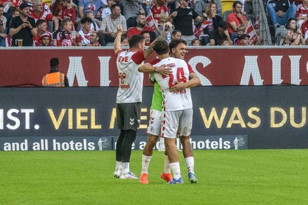 21 09 2024, Soccer 2 Bundesliga, Season 2024 2025, Matchday 06, Fortuna Duesseldorf vs 1 FC Koeln at Merkur Spiel Arena Rhein in Duesseldorf After the goal to make it 2 1 for Koeln, Julian Pauli 1 FC Koeln, 24 and Max Finkgraefe 1 FC Koeln, 35 embrace happily Important note According to the regulations of the DFL German Football League and the DFB German Football Association, it is prohibited to use or have used photographs taken in the stadium or of the match in the form of sequential images or video-like photo series Foto Kirchner Media TH Copyright: xKirchner-Media THx