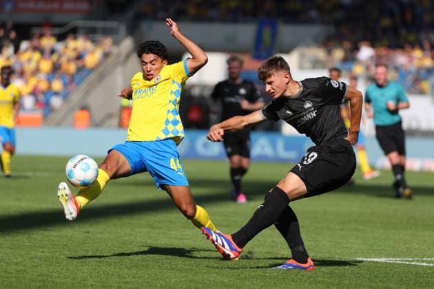 Braunschweig vs Fürth, 2 BL Braunschweig, 21 09 2024, FOOTBALL Eintracht Braunschweig vs SpVgg Greuther Fürth, 2 BL, Season 2024 25 Johan Gomez Eintracht Braunschweig , Braunschweig