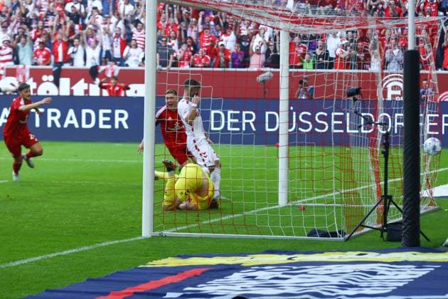 Goal for 2 2 by Jona Niemiec 18 Fortuna Duesseldorf Fortuna Duesseldorf vs 1 FC Koeln, Football, 2 Bundesliga, Matchday 6, Season 2024 2025, 21 09 2024 DFL REGULATIONS PROHIBIT ANY USE OF PHOTOGRAPHS AS IMAGE SEQUENCES AND OR QUASI VIDEO Photo kolbert press Ant Palmer Merkur Spiel Arena NRW Germany Copyright: xkolbert-press AntxPalmerx