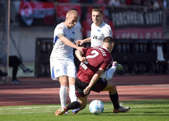 21 09 2024, xhbx, Soccer 2 Bundesliga, 1 FC Nuernberg Hertha BSC Berlin emspor, v l Jon Dagur Thorsteinsson Hertha BSC Berlin , Oliver Villadsen 1 FC Nuernberg DFL DFB REGULATIONS PROHIBIT ANY USE OF PHOTOGRAPHS as IMAGE SEQUENCES and or QUASI VIDEO Nuernberg