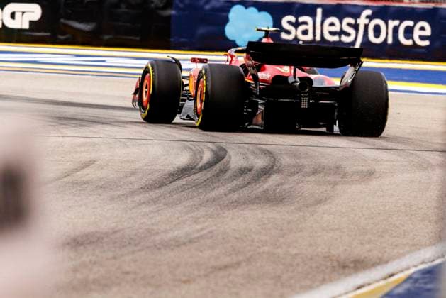 Formula 1, Singapore Grand Prix 2024, Saturday Practice 3 in Singapore - 21 Sept 2024 Carlos Sainz of Spain drives the (55) Ferrari SF-24 during the final practice ahead of the F1 Grand Prix of Singapore at Marina Bay Street Circuit. Singapore Singapore Copyright: xGeorgexHitchensx xSOPAxImagesx ghsingaporegp24_fp3_17