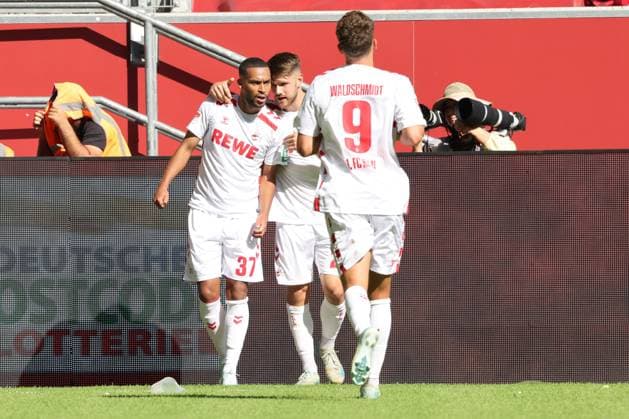 GER, 2 FBL Fortuna Duesseldorf vs 1 FC Koeln 21 09 2024, Merkur Spiel Arena, Duesseldorf, GER, 2 FBL Fortuna Duesseldorf vs 1 FC Koeln, in the picture goal celebration jubilation, 2 1 for Koeln Linton Maina FC Koeln 37 , and Jan Thielmann FC Koeln 29 , nordphotoxGmbHx xMeuter nph00351