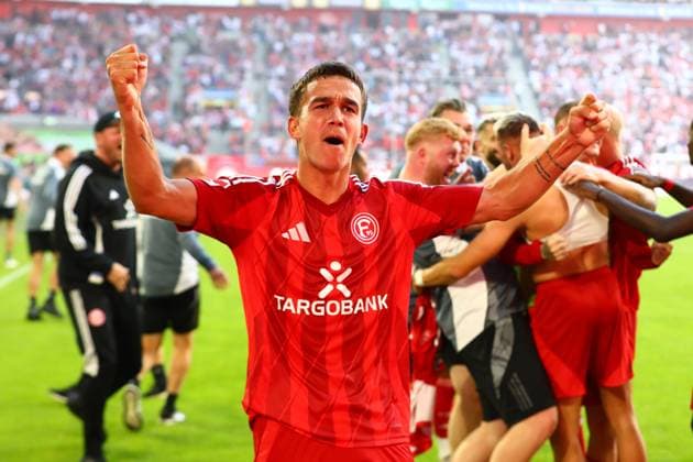 Giovanni Haag 6 Fortuna Duesseldorf celebrates the goal of Jona Niemiec 18 Fortuna Duesseldorf to 2 2 Fortuna Duesseldorf vs 1 FC Koeln, Football, 2 Bundesliga, 6 Matchday, Season 2024 2025, 21 09 2024 DFL REGULATIONS PROHIBIT ANY USE OF PHOTOGRAPHS AS IMAGE SEQUENCES AND OR QUASI VIDEO Photo kolbert press Ant Palmer Merkur Spiel Arena NRW Germany Copyright: xkolbert-press AntxPalmerx