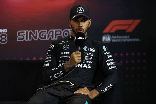 HAMILTON Lewis (gbr), Mercedes AMG F1 Team W15, portrait press conference, PK, Pressekonferenz during the Formula 1 Singapore Grand Prix 2024, 18th round of the 2024 Formula One World Championship, WM, Weltmeisterschaft from September 20 to 22, 2024 on the Marina Bay Circuit, in Singapore, Singapore - F1 - SINGAPORE GRAND PRIX 2024 DPPI Panoramic 240921_R18_SINGAPORE_DP_XB5_0288